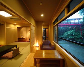 Nansuikaku - Miyawaka