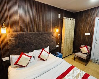 Hotel Amar - Mussoorie - Schlafzimmer