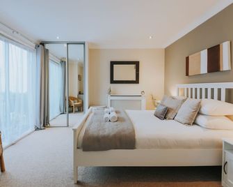 The Penthouse - Newquay - Bedroom