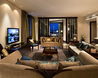 ماندارين أورينتال الفيصلية، الرياض - الرياض - غرفة معيشة
