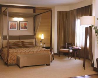 The Retreat Hotel & Convention Centre - Mumbai - Chambre