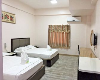 Meaco Royal Hotel - Lipa - Lipa City - Schlafzimmer