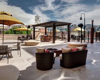 هوموود سويتس باي هيلتون سولت لايك سيتي-داونتاون - سولت ليك سيتي - شرفة مرصوفة