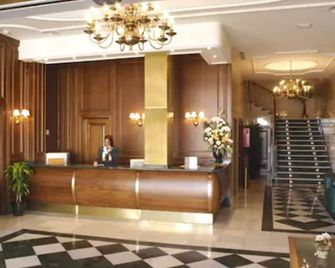 Hotel Lozano - Antequera - Front desk