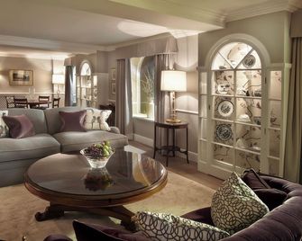 Chewton Glen Hotel & Spa - New Milton - Вітальня
