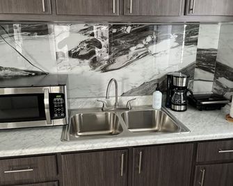 Villa Carmin I - Apartment with Private Pool - Aguadilla - Kitchen