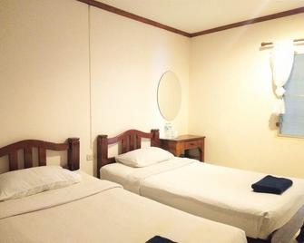 Gold Beach Guest House - Ko Chang - Habitación