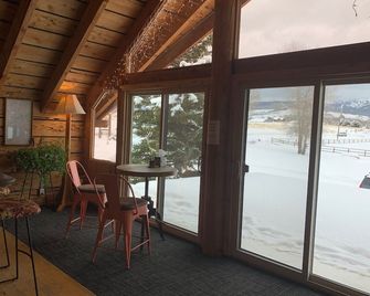 Teton Teepee Lodge - Alta - Comedor