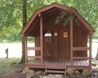 Rustic Cabin number 2 for a low price - Murfreesboro - Outdoors view