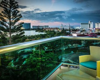 Ocean Dream - Cancún - Balcony