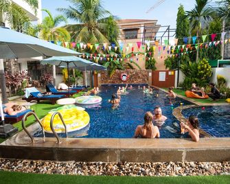 Mad Monkey Hostel Siem Reap - Siem Reap