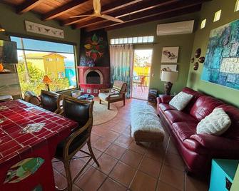 Casa Martini \'Casa de Bella\' in beautiful Playa La Mision - Playa Rosarito - La Misión - Sala de estar