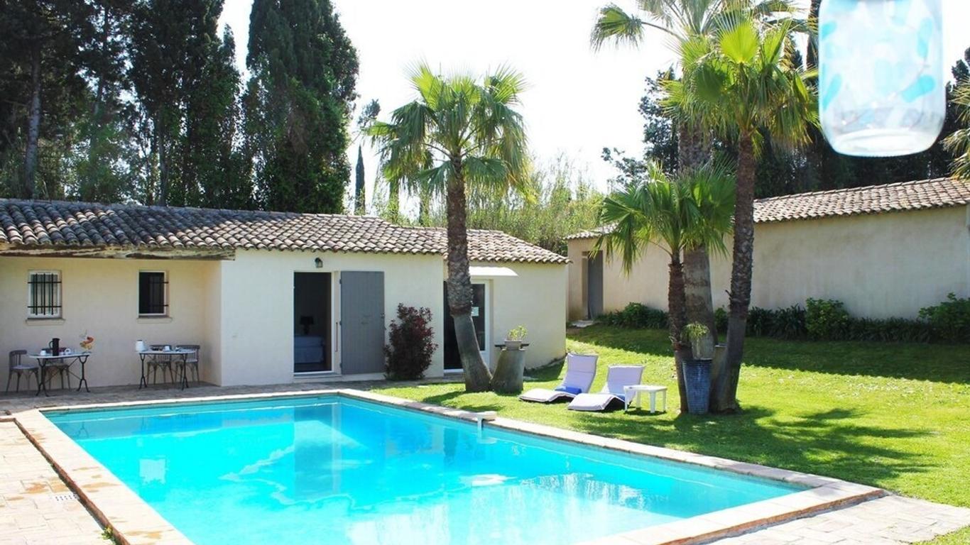 Villa Made