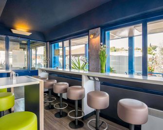 ibis budget Antibes Sophia Antipolis - Vallauris - Dining room