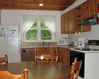 West Winds Motel & Cottages - Clayton - Cocina