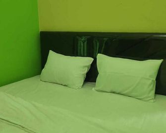 RedDoorz Near Rsud Kebumen 2 - Kebumen - Habitación