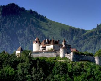 Hôtel Rallye & Entrées aux Bains de la Gruyère - Bulle