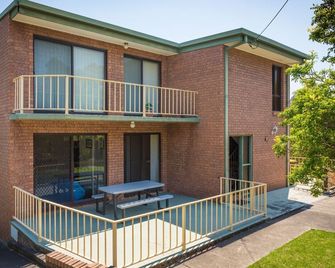 Unit 1, 2b Harrington Road - Kianga - Building