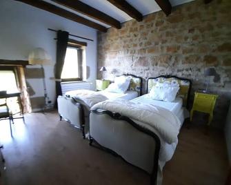 Belle Longere de 10 couchages - lac de vassiviere - Beaumont-du-Lac - Chambre