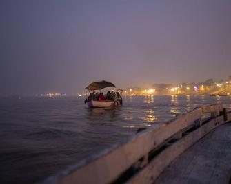 Amritara Suryauday Haveli - Varanasi - Tesis olanığı