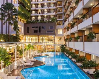 日惹圖古 1O1 酒店 - 日惹 - 日惹 - 游泳池