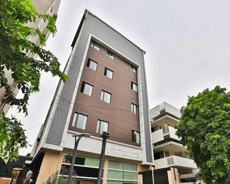 Pop 84672h Rivera Resort & Spa - Silvassa - Building