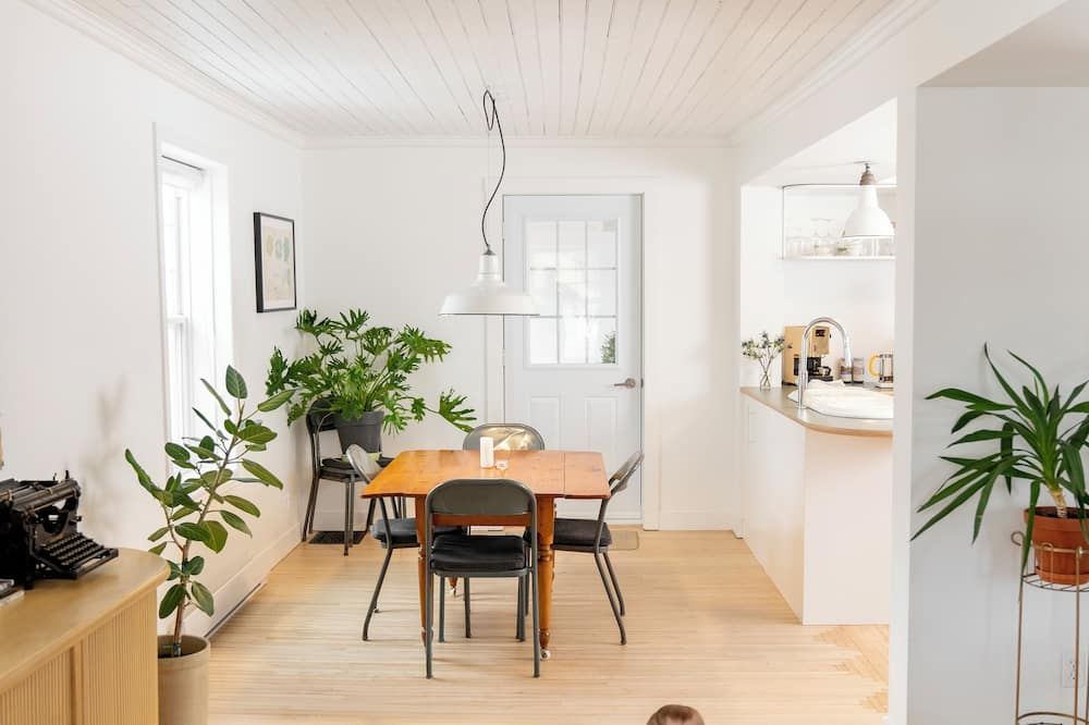 Le Boulevard par Maison Dudley - Lac-Mégantic - Dining room