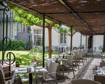 فندق كلواتر سان لويي أفينيون - أفينيون - مطعم