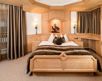 Garni Apartments Villa Gardena - Wolkenstein in Gröden - Schlafzimmer
