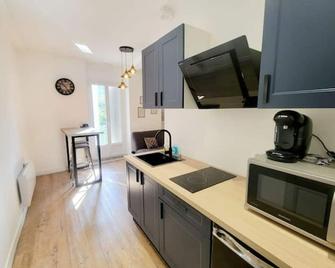 Joli Appartement avec balcon clim - Graulhet - Cuisine