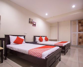 Super OYO Swing & Pillows Kajang Hotel Near Stadium Kajang Station - Kajang - Slaapkamer