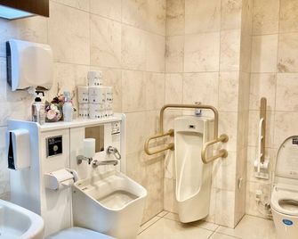 Toyoko Inn Shin-osaka Higashi-mikuni Ekimae - אוסקה - שירותי מקום האירוח