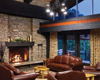 Shawnee Lodge & Conference Center - West Portsmouth - Lounge
