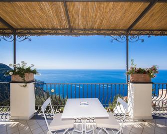 Villa Savina - Elegant Family Villa Overlooks Amalfi Coast - - Positano - Balkon