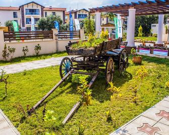 Form Termal & Spa Gure - Edremit - Patio