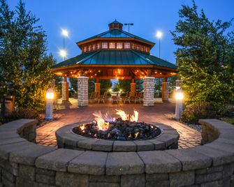 Hilton Garden Inn Watertown/Thousand Islands - Уотертаун - Будівля