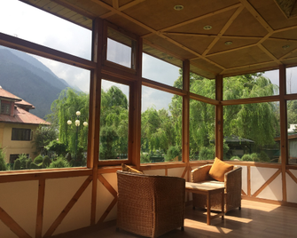 Hotel Volga - Pahalgam - Balcón
