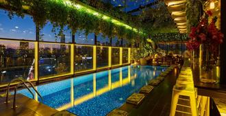 The Smallville Hotel - Beirut - Pool