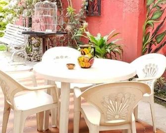 Anys Hostal - Meksiko - Veranda