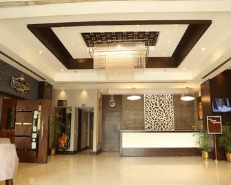 Hotel Imperial Executive - Ludhiāna - Front desk