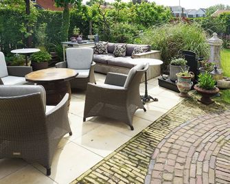 Appartement Uit 't Zicht - Huisduinen - Patio