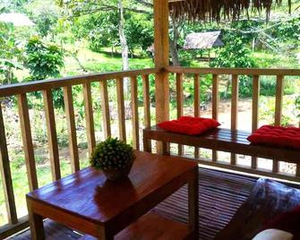 Lovely Guesthouse in Paradise Garden - Puerto Princesa - Balcony
