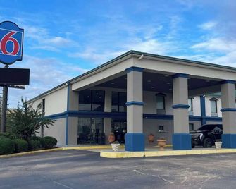 Motel 6 Canton. Ms - Canton - Gebouw