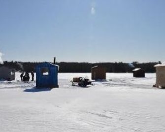 Okimot Lodge on Tomiko Lake - Crystal Falls - Budova