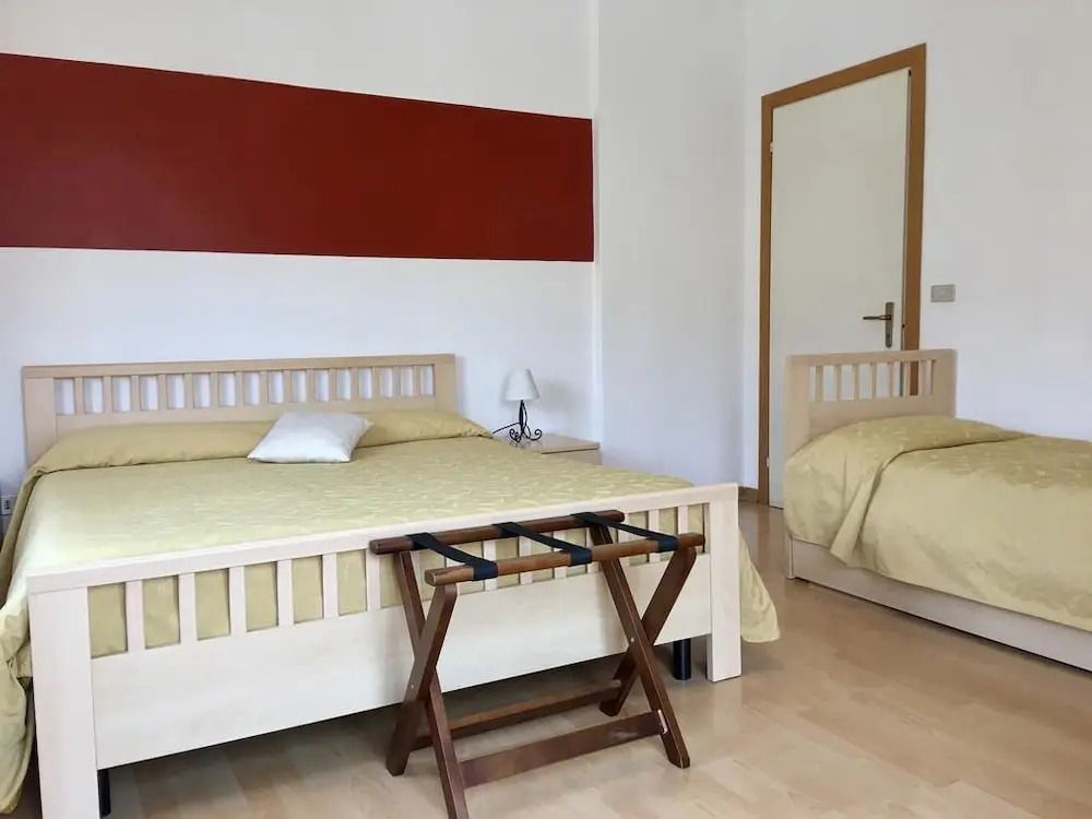 لا لانتيرنا