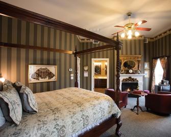 Gruene River Hotel & Retreat - New Braunfels - Bedroom
