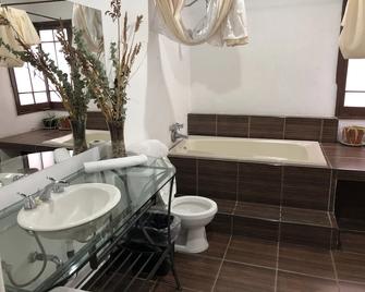San Felipe el Real - Chihuahua - Bathroom