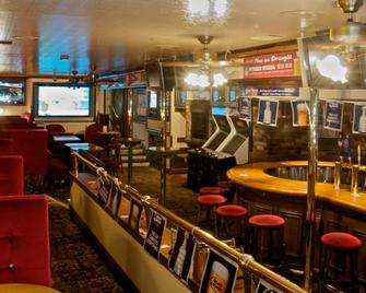 ماديسون مانور بوتيك هوتل - تورونتو - بار