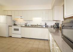 Deercreek Townhomes - Surfside Beach - Kitchen