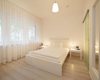 Hotel Brenner - Koblenz - Bedroom